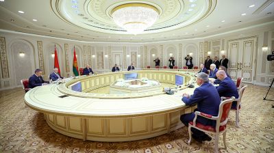 Лукашенко провел встречу с губернатором Челябинской области России