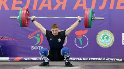 В Могилеве проходит чемпионат Беларуси по тяжелой атлетике