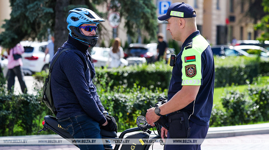 Для повышения безопасности. Сотрудники ГАИ во время рейдов рассказывают о новациях в ПДД