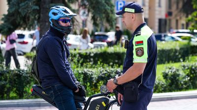 Для повышения безопасности. Сотрудники ГАИ во время рейдов рассказывают о новациях в ПДД