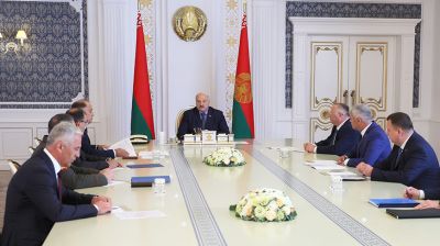 Лукашенко собрал совещание по вопросам ракетостроения