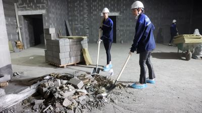 Конкурсантки "Мисс Беларусь" внесли лепту в строительство Национального исторического музея