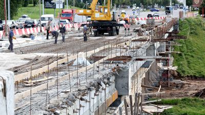 В Витебске продолжается капремонт Юбилейного моста через Витьбу