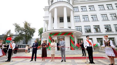 После реконструкции открылась одна из старейших школ Минска на ул.Красноармейской