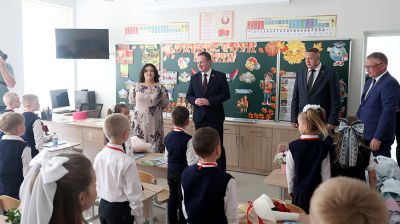 Образование - важнейший приоритет государства. Турчин открыл начальную школу в Слуцке