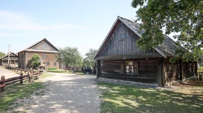 Туристические маршруты Заславля: этнографический комплекс и музей мифологии