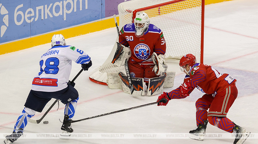 "Юность" обыграла "Витебск" в первом матче сезона хоккейной экстралиги