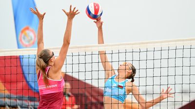Тишкова и Абраменко вышли в полуфинал Кубка Победы по пляжному волейболу