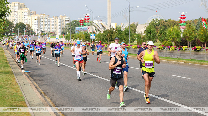 Самый массовый забег года. 10-й Минский полумарафон собрал 25 тыс. любителей бега