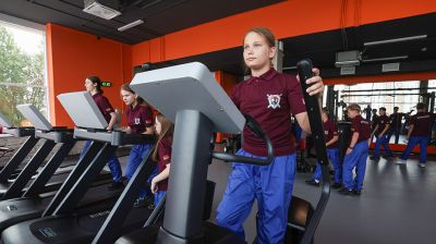 Компактный и современный. Новый ФОК открыли в Минске