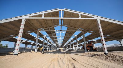 Современную МТФ на 777 голов дойного стада строят в Свислочском районе 