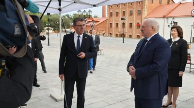 Лукашенко посетил реконструированный комплекс "Лошицкий" в Минске
