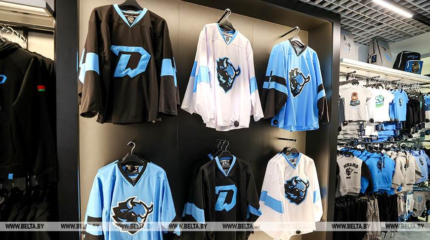 В столице состоялось открытие нового фан-шопа минского "Динамо"