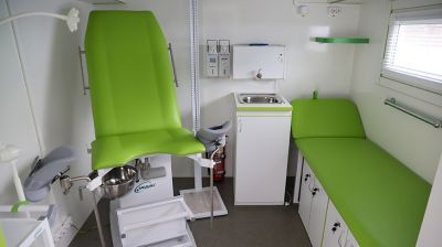 Ключи от шести новых передвижных ФАПов передали в районы Гомельской области