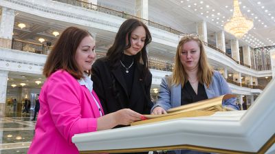 Сотрудники "Белоруснефть-Минскавтозаправка" посетили с экскурсией Дворец Независимости