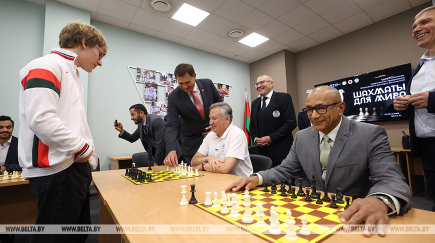  "Дипломатия - это тоже шахматы". Международный шахматный турнир ко Дню мира прошел в Минске 