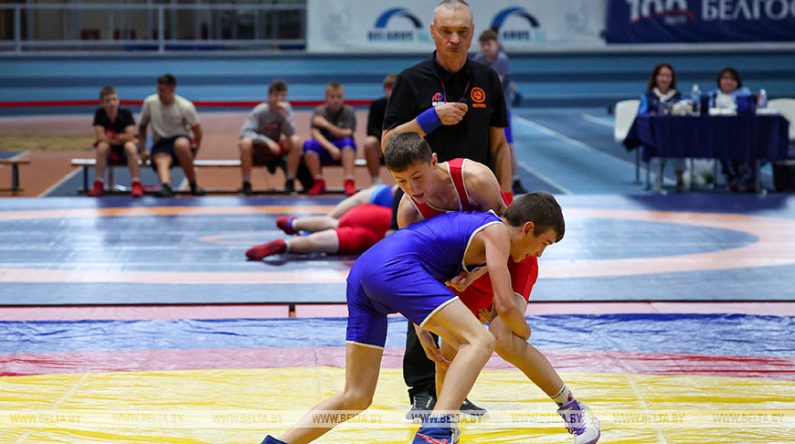 Более 200 борцов стали участниками отборочного этапа "Лиги храбрых" в Могилеве