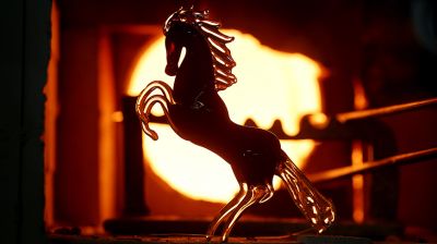 Из стекла и хрусталя. Как на заводе "Неман" делают символ 2026 года