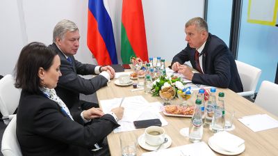 Крутой встретился с главами российских регионов