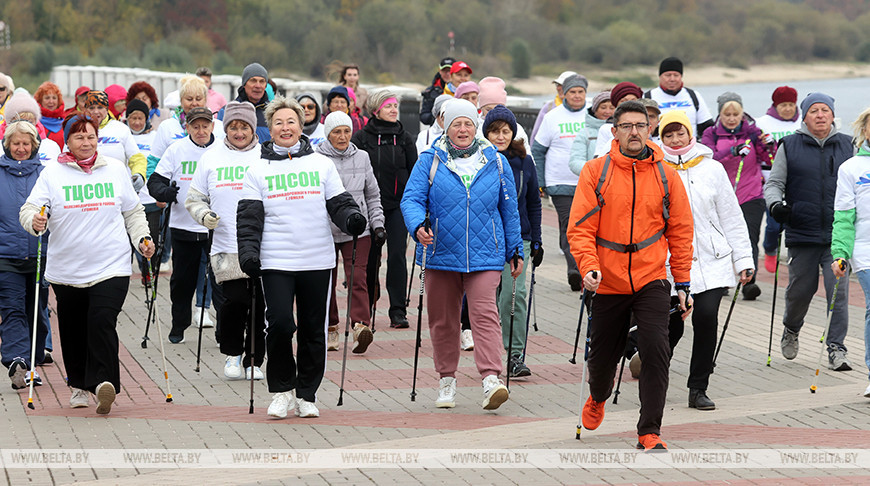 В Гомеле прошел марафон по скандинавской ходьбе