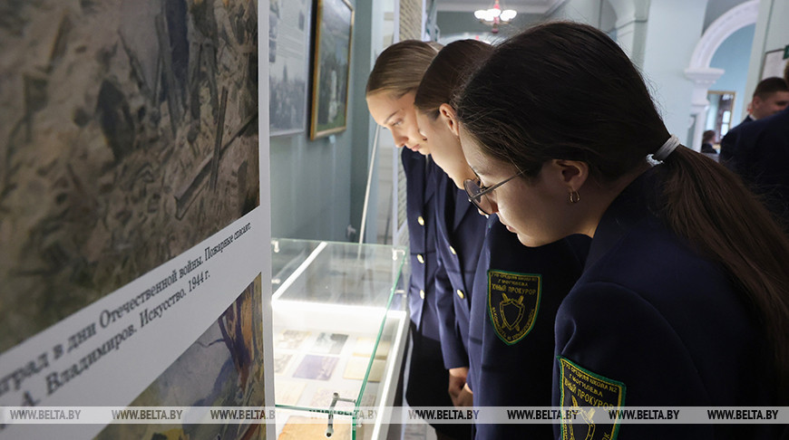 "Мы не имеем права забывать". В Могилеве открылась выставка "Блокада. Карточки. Беларусь помнит"