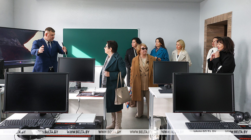 Ветераны педагогического труда посетили Республиканский центр патриотического воспитания 