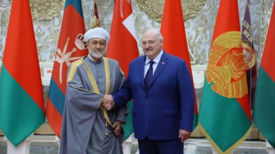 Встреча Лукашенко и Султана Омана проходит во Дворце Независимости