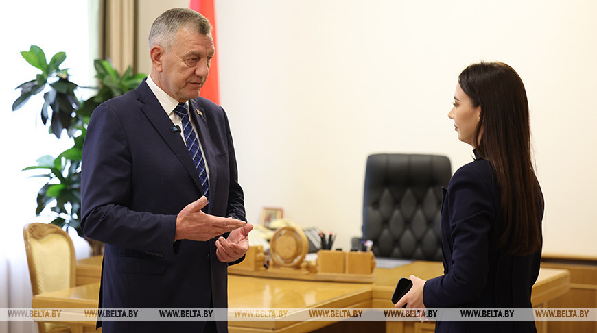 Беларусь и Оман прорабатывают масштабный проект в сельском хозяйстве. Назаров рассказал подробности доклада Президенту