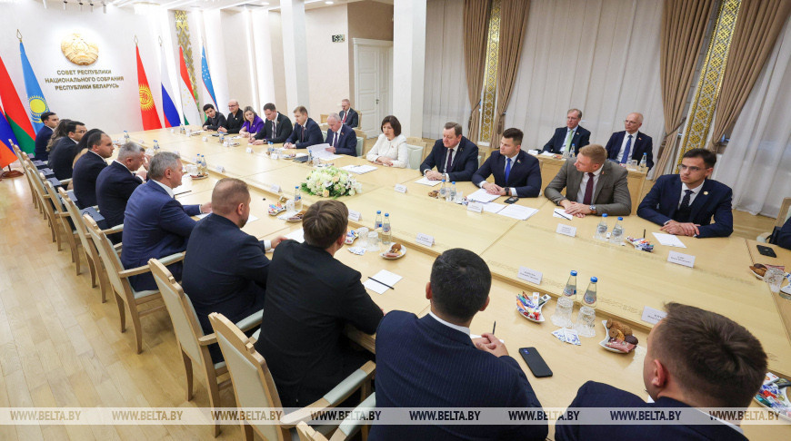 Кочанова встретилась с молодежными парламентскими делегациями стран СНГ