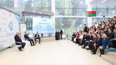 Формирование правовой культуры. Открытый диалог с молодежью провели председатель ЦИК и министр образования