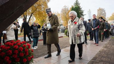 Почтить память польских и советских воинов и опровергнуть ложь. Для чего поляки приезжают в Ленино