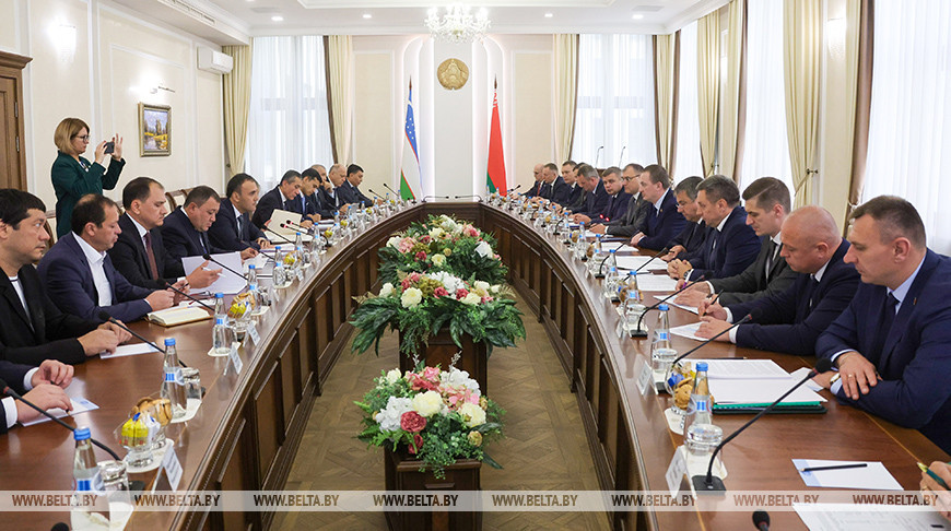 В правительстве состоялась встреча с первым заместителем министра экономики и финансов Узбекистана