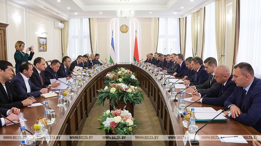 В правительстве состоялась встреча с первым заместителем министра экономики и финансов Узбекистана