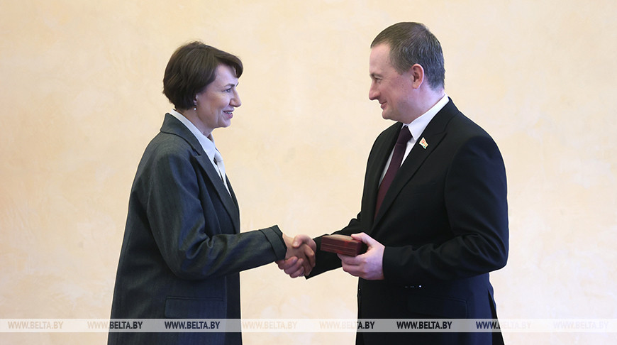 В Минске вручили госнаграды ко Дню Матери