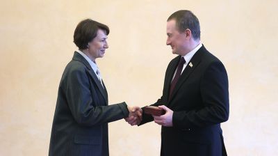 В Минске вручили госнаграды ко Дню Матери