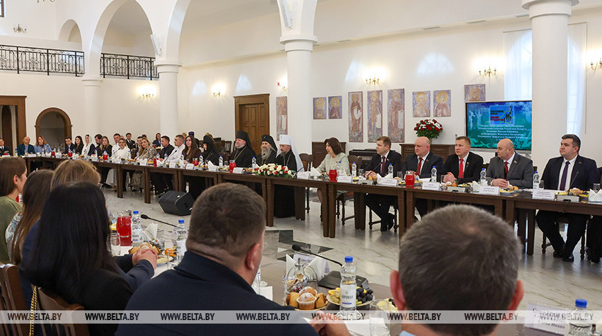 Разговор о важном: форум с участием семей со всей республики проходит в Полоцке 