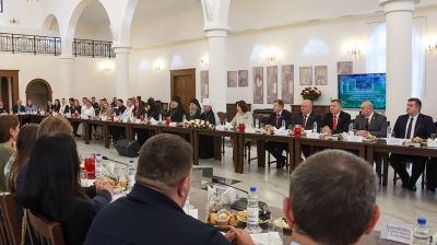 Разговор о важном: форум с участием семей со всей республики проходит в Полоцке 