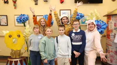 "С нетерпением ждали и не могли уснуть". 100 воспитанников соцучреждений побывали в Белгосцирке  