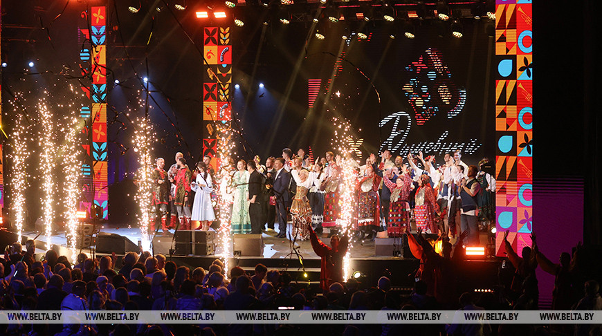 "Душа народная" и "Танцплощадка с "Душевным радио" завершили масштабный музыкальный фестиваль в Минске