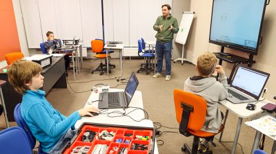 Около 2,5 тыс. школьников занимаются в секциях Гомельского детского технопарка