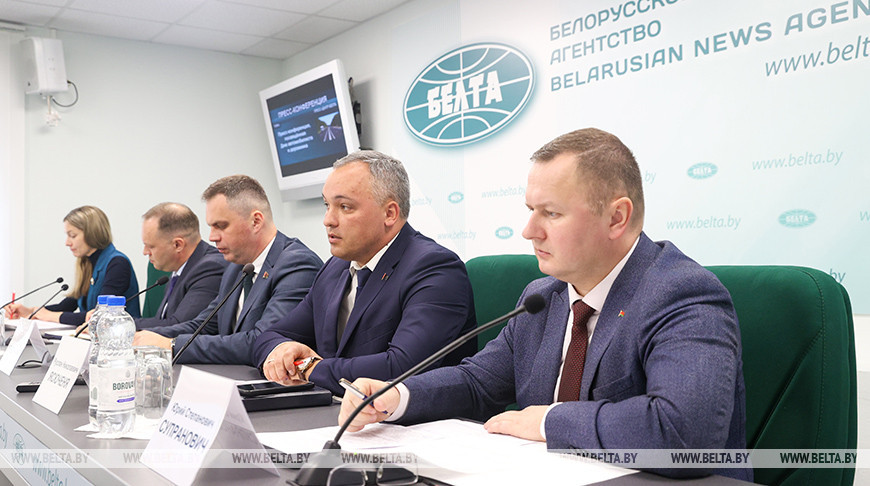 Пресс-конференция, посвященная Дню автомобилиста и дорожника, прошла в БЕЛТА