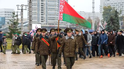 Отправка призывников на срочную военную службу началась в Беларуси 