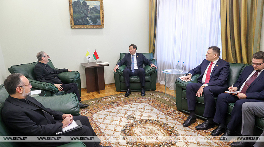 В МИД состоялась встреча с кардиналом Клаудио Гуджеротти