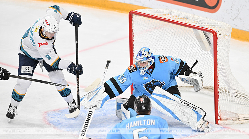 Хоккеисты "Динамо" отправили восемь шайб в ворота "Сочи", Бориков и Липский оформили дубли