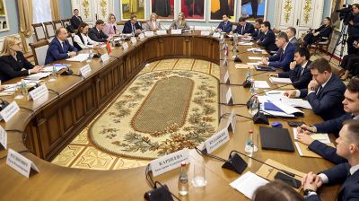 Высокотехнологичность, инвестиции, услуги. Чеботарь о точках роста взаимной торговли Беларуси и России