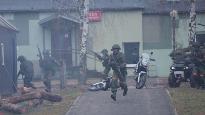 Борьба с дронами и бой в лесу. В Лепельском районе проходит оперативный сбор командного состава ВС