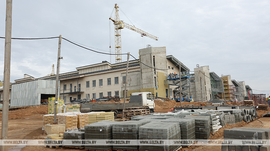 Выездное заседание прошло на объекте строительства инфекционной больницы