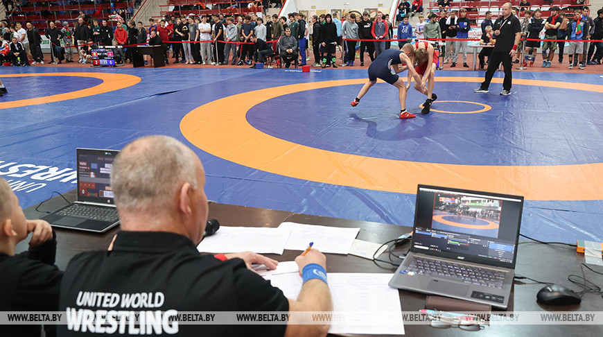 Более 200 юных борцов участвуют в республиканской спартакиаде в Гомеле 