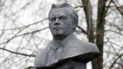 "Его пьесы стали глотком свежего воздуха". Об Андрее Макаенке вспоминали на малой родине