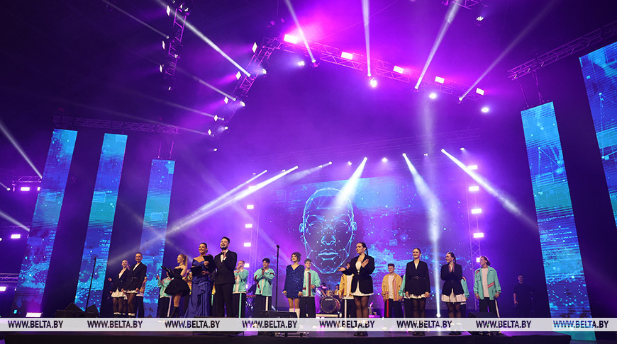 "#Код будущего: твой цифровой след". Учащиеся минских колледжей отметили день первокурсника